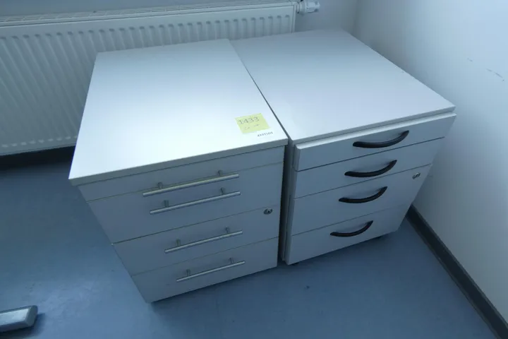 2x Schreibtischcontainer